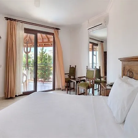 Comfy With Shared Pool Near Otel 3*