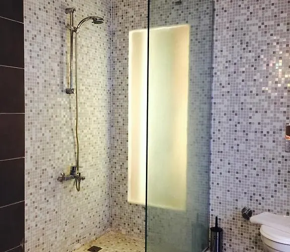 Comfy With Shared Pool Near 3* ボドルム