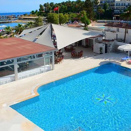 Otel Comfy With Shared Pool Near 3*
