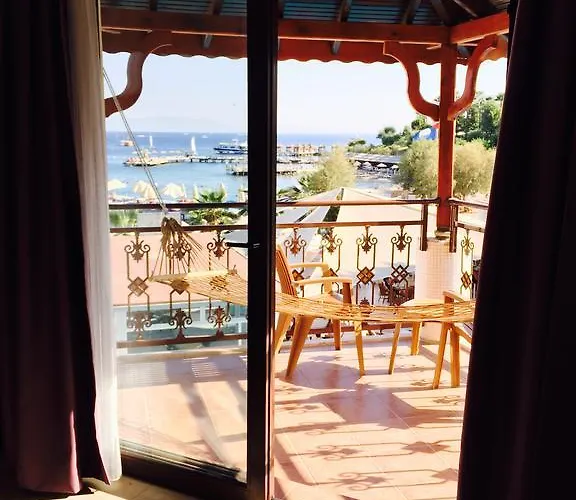 Hotell Comfy With Shared Pool Near