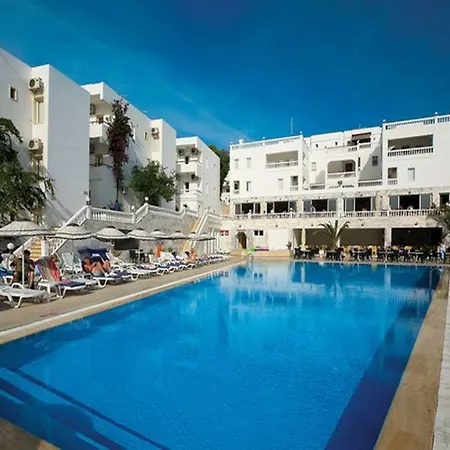 Hotel Comfy With Shared Pool Near Bodrum