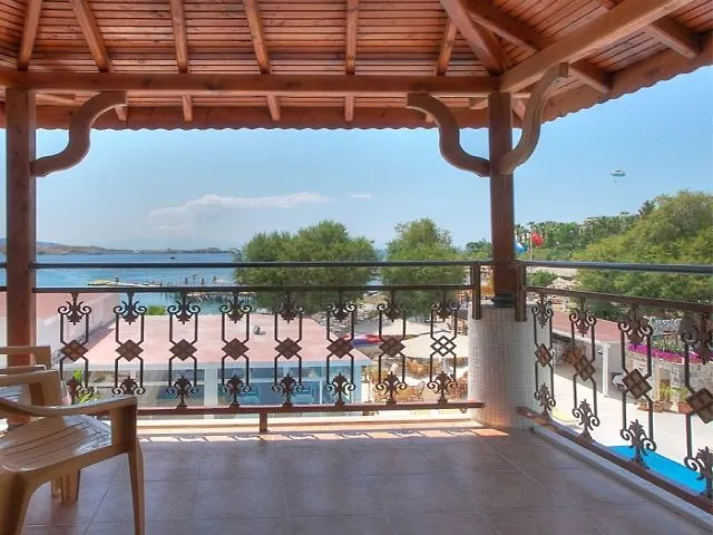 Comfy With Shared Pool Near Hotel Bodrum