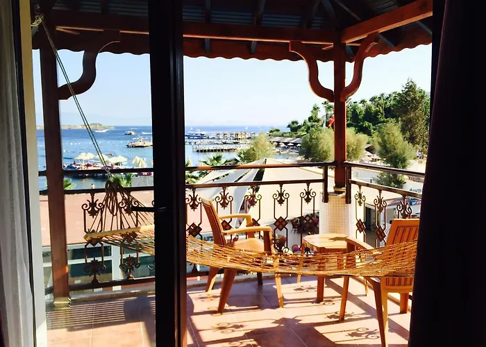 Otel Comfy With Shared Pool Near Bodrum